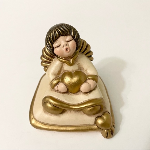 Vintage Thun Sleeping Angel with Gold Heart Ceramic Figurine Italy - Picture 10 of 11